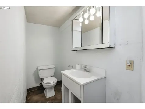 5135 C Street Springfield OR 97478