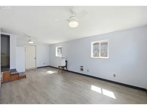 5135 C Street Springfield OR 97478
