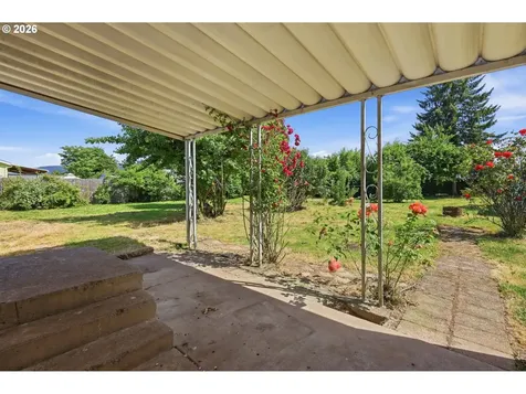 5135 C Street Springfield OR 97478