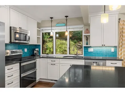 9 Bernini Court Lake Oswego OR 97035
