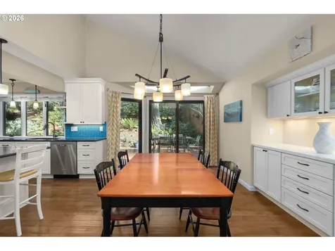 9 Bernini Court Lake Oswego OR 97035