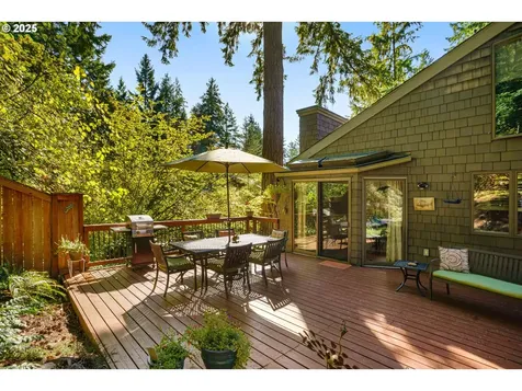 9 Bernini Court Lake Oswego OR 97035