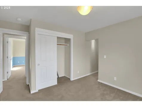872 NE 73rd Avenue Hillsboro OR 97124
