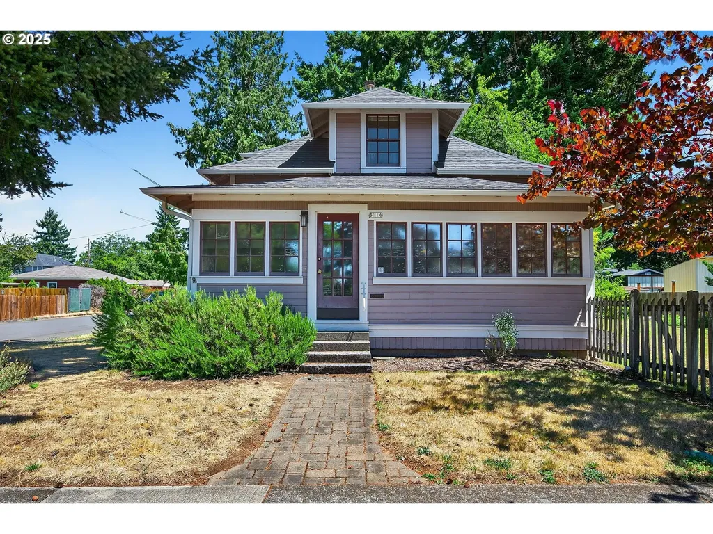 5214 SE 62nd Avenue Portland OR 97206