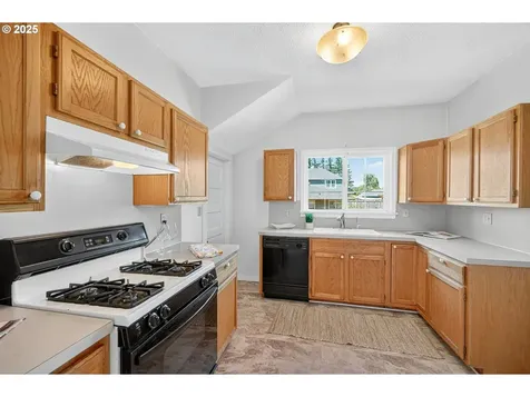 5214 SE 62nd Avenue Portland OR 97206