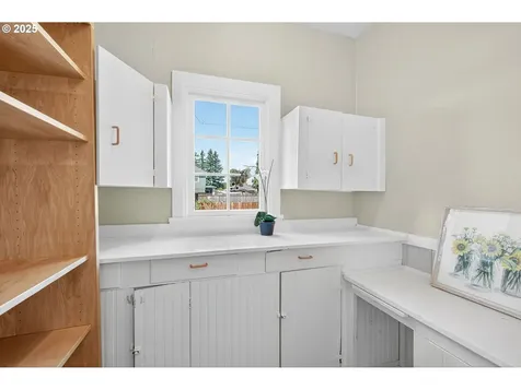 5214 SE 62nd Avenue Portland OR 97206
