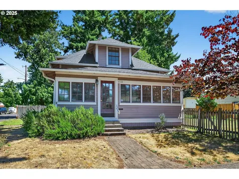 5214 SE 62nd Avenue Portland OR 97206