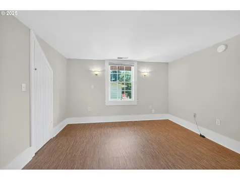 5214 SE 62nd Avenue Portland OR 97206