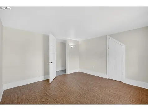 5214 SE 62nd Avenue Portland OR 97206