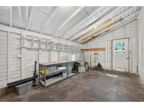5214 SE 62nd Avenue Portland OR 97206