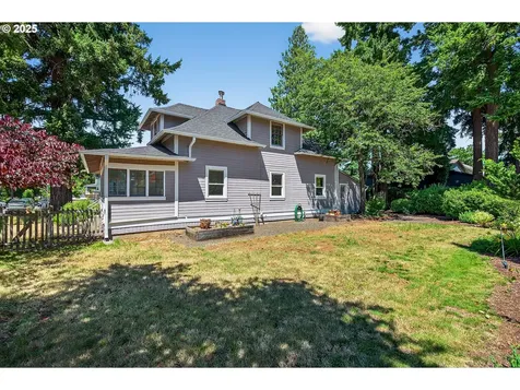5214 SE 62nd Avenue Portland OR 97206