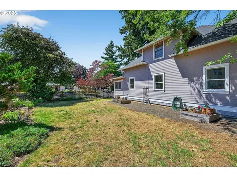 5214 SE 62nd Avenue Portland OR 97206
