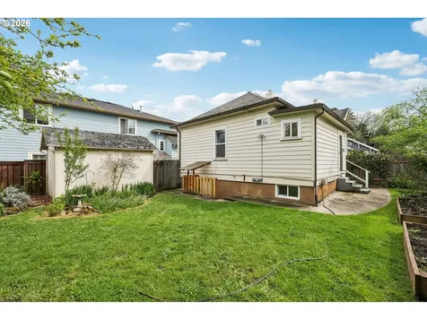 1831 SE Insley Street Portland OR 97202