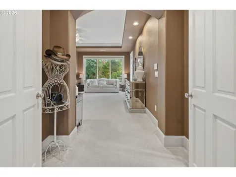 17367 Bergis Farm Drive Lake Oswego OR 97034