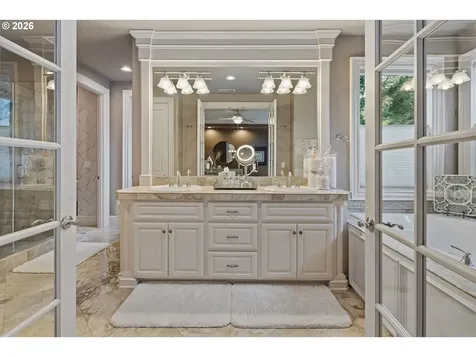 17367 Bergis Farm Drive Lake Oswego OR 97034