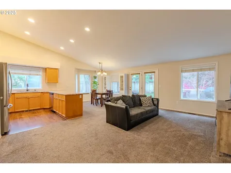 1306 NE 91st Avenue Vancouver WA 98664