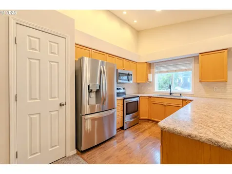 1306 NE 91st Avenue Vancouver WA 98664