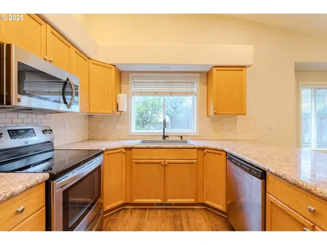 1306 NE 91st Avenue Vancouver WA 98664