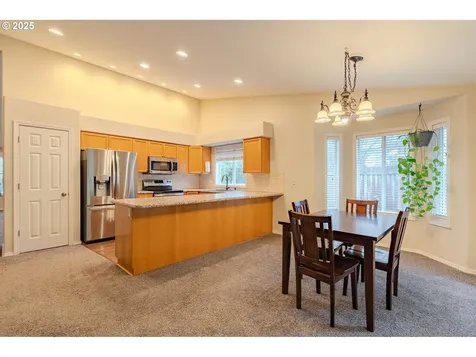 1306 NE 91st Avenue Vancouver WA 98664