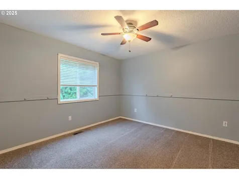 1306 NE 91st Avenue Vancouver WA 98664