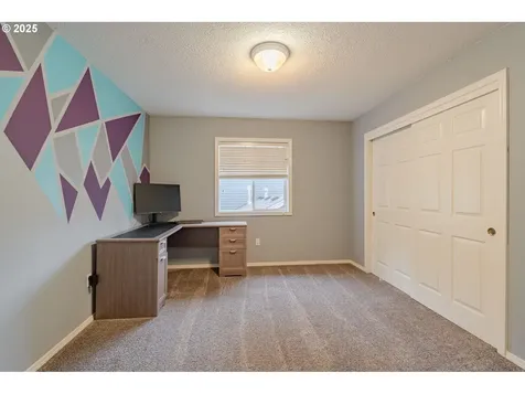 1306 NE 91st Avenue Vancouver WA 98664