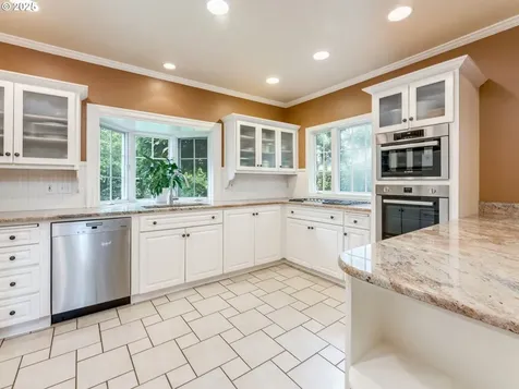 220 W 36th Street Vancouver WA 98660