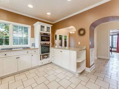 220 W 36th Street Vancouver WA 98660