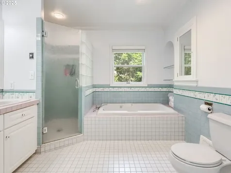 220 W 36th Street Vancouver WA 98660