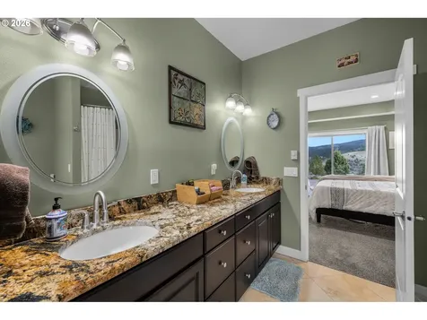 26807 Grand View Road Canyon City OR 97820
