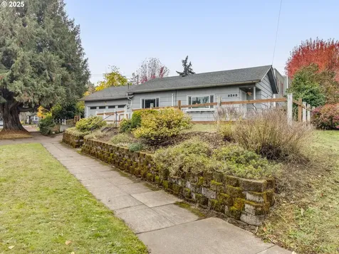 9545 N Iris Way Portland OR 97203