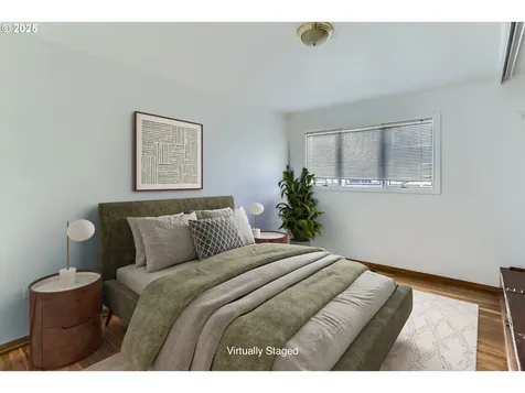 5025 NE Couch Street Portland OR 97213