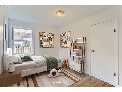 5025 NE Couch Street Portland OR 97213