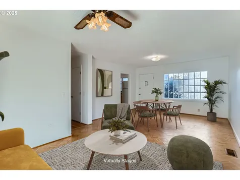 5025 NE Couch Street Portland OR 97213