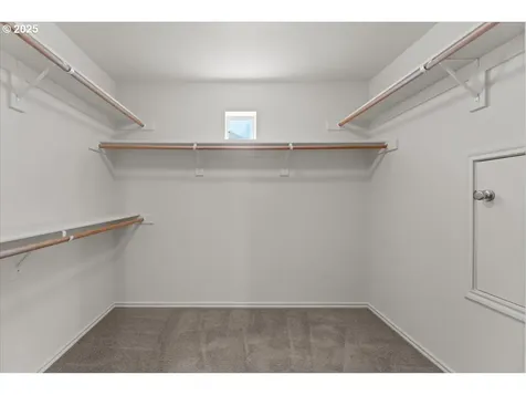 6638 NW Joss Avenue Portland OR 97229