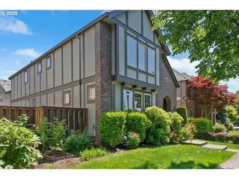 6638 NW Joss Avenue Portland OR 97229