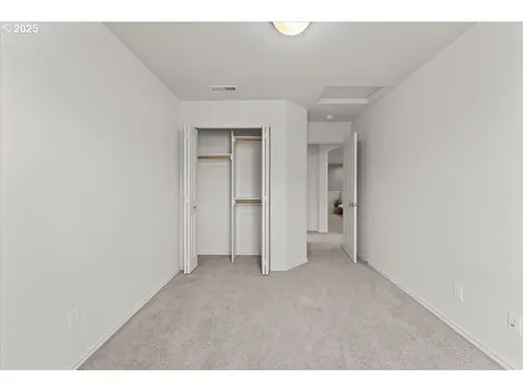 6638 NW Joss Avenue Portland OR 97229