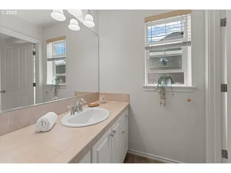 6638 NW Joss Avenue Portland OR 97229