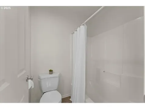 6638 NW Joss Avenue Portland OR 97229