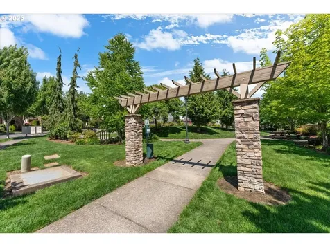 6638 NW Joss Avenue Portland OR 97229