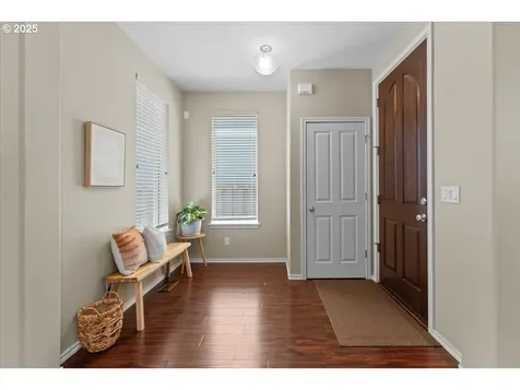 6638 NW Joss Avenue Portland OR 97229