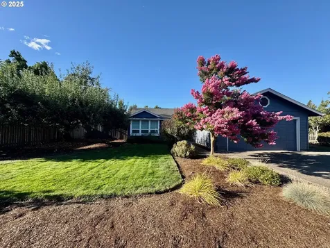 757 Arcadia Drive Eugene OR 97401