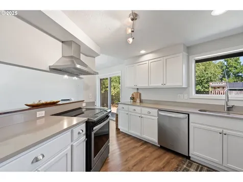 757 Arcadia Drive Eugene OR 97401