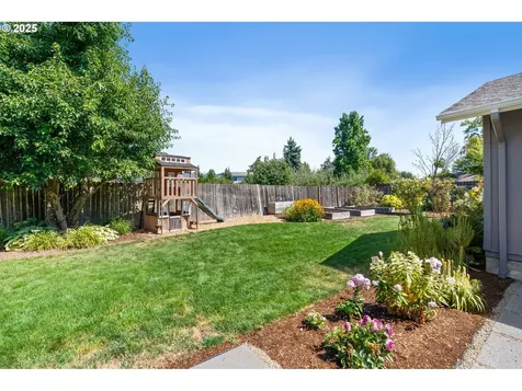 757 Arcadia Drive Eugene OR 97401