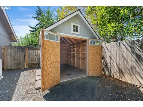 757 Arcadia Drive Eugene OR 97401