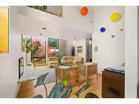 3119 SW Gale Avenue Portland OR 97239