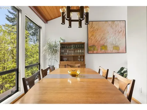 3119 SW Gale Avenue Portland OR 97239