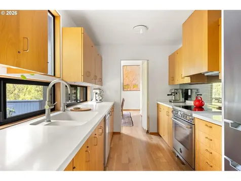 3119 SW Gale Avenue Portland OR 97239
