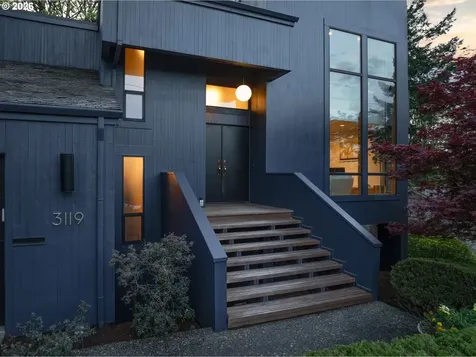 3119 SW Gale Avenue Portland OR 97239