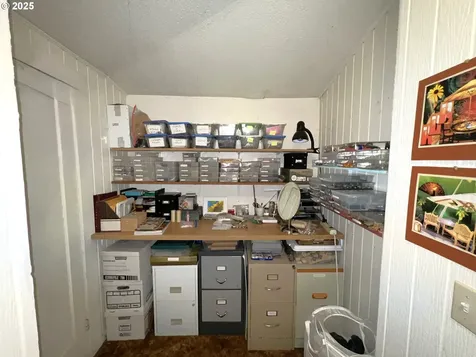 860 8th Terrace Coos Bay OR 97420