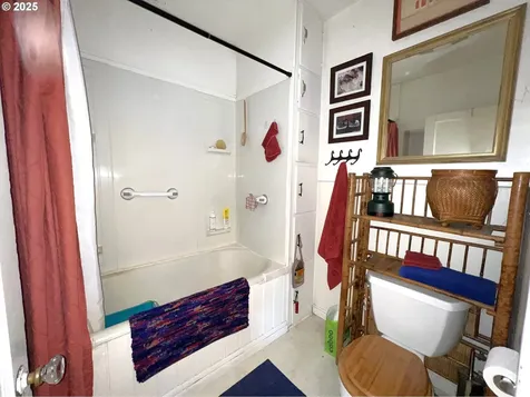 860 8th Terrace Coos Bay OR 97420